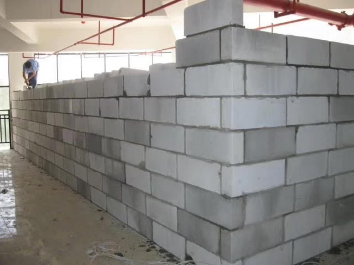 荣昌蒸压加气混凝土砌块承重墙静力和抗震性能的研究